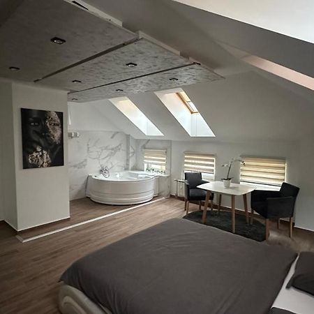 Seti Gorgeous Apartments With Jacuzzi Белград Экстерьер фото